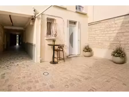 montreuil-robespierre-appartement deux pièces