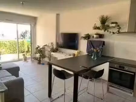 location meublée appartement 2 pièces 47 m² à toulouse (31000)  900 €
