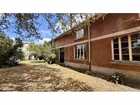 entrepôt – environ 280 m² – rare sur le secteur