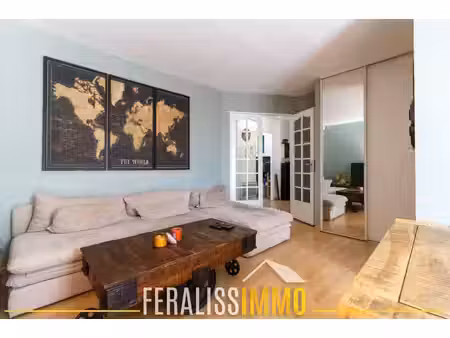 f2 45m2 idéalement situé !