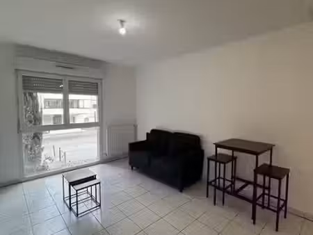 location meublée appartement 2 pièces 36 m² à villepinte (93420)  860 €