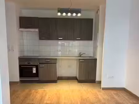 location appartement 2 pièces 38 m² à pantin (93500)  955 €
