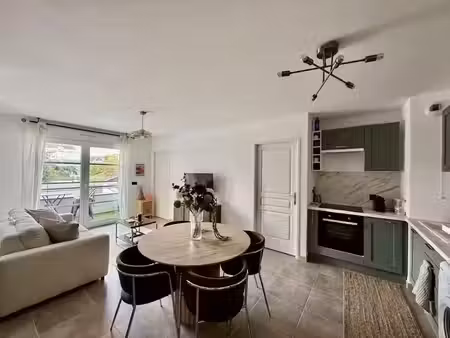 location meublée appartement 2 pièces 48.32 m² à aubervilliers (93300)  1 175 €