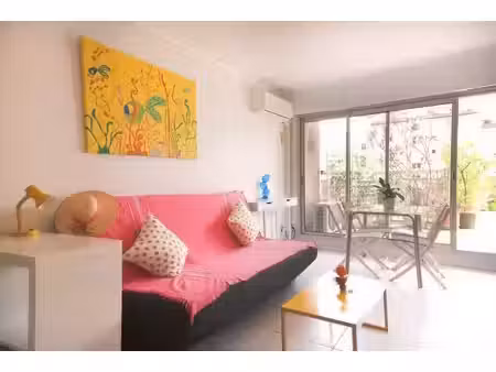 location meublée appartement 2 pièces 45 m² à nice (06000)  1 160 €