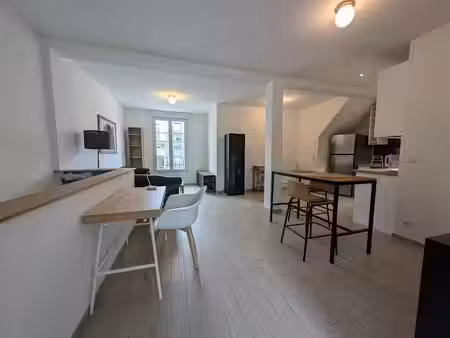 location appartement 2 pièces 52 m² à nanterre (92000)  1 482 €