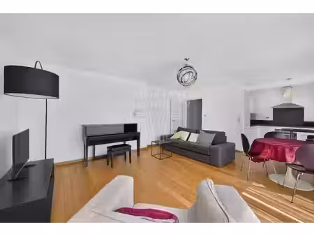 location meublée appartement 2 pièces 56 m² à paris 15ème (75015)  2 490 €