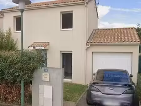 location maison meublé à la roche-sur-yon zone est (85000) : à louer meublé / 82m² la roch
