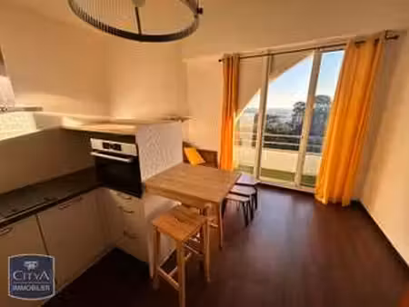 location appartement 2 pièces meublé à cholet (49300) : à louer 2 pièces meublé / 48m² cho