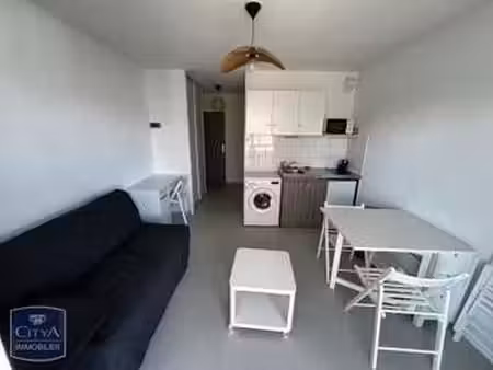 location appartement t1 meublé à cholet (49300) : à louer t1 meublé / 20m² cholet