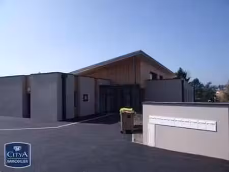 location bureaux et commerces à trémentines (49340) : à louer / 20m² trémentines