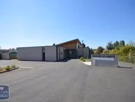 location bureaux et commerces meublé à trémentines (49340) : à louer meublé / 38m² trément