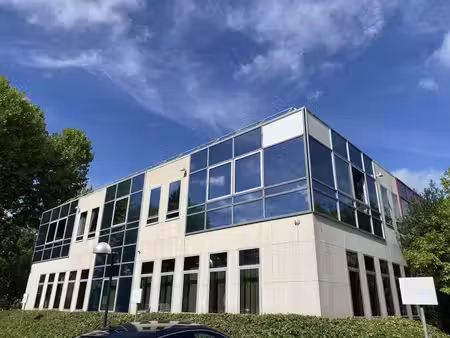 location local d’activités eragny sur oise 95610 798m²