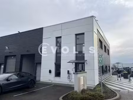 vente local d’activités chassieu 69680 300m²