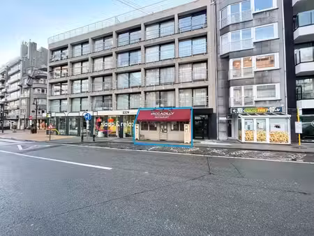 investeringspand - uitstekend commercieel gelegen handels...