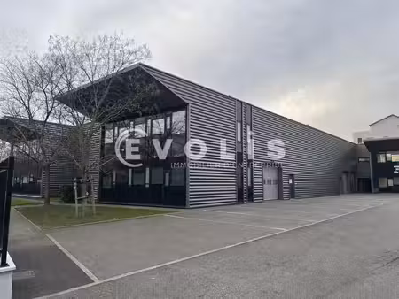 vente local d’activités 502m²