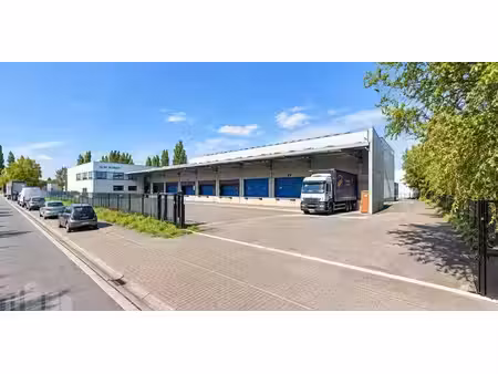 bâtiment d’entreprise à louer à vilvoorde pour € 25.833