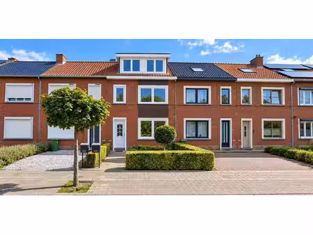 maison à louer à hasselt pour € 1.060 avec 3 chambres à coucher