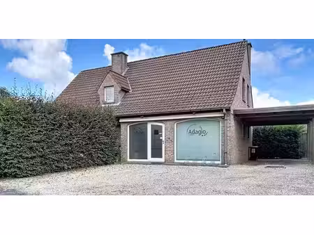villa à vendre à oeselgem pour € 439.000 avec 4 chambres à coucher