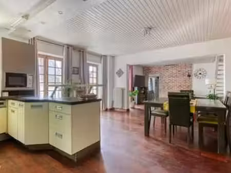 vente maison à juziers (78820) : à vendre / 216m² juziers