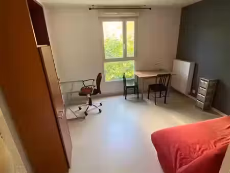 location meublée appartement 1 pièce 19 m² à grenoble (38000)  460 €