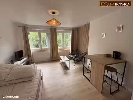 studio 1 pièce 25 m²
