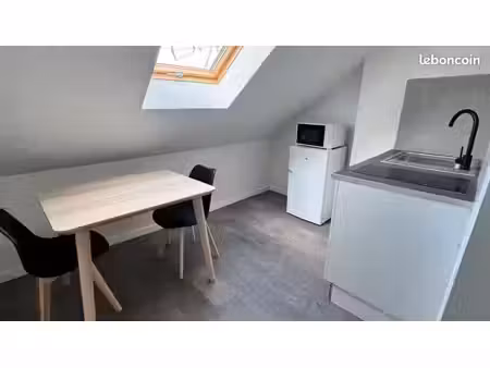 studio 1 pièce 9 m²