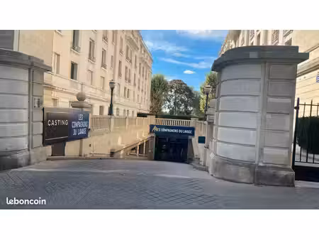 location parking moto