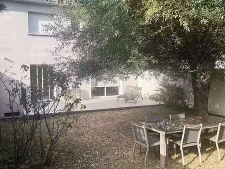 maison 5 pièces 158 m²