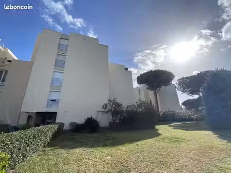 studio 1 pièce 25 m²