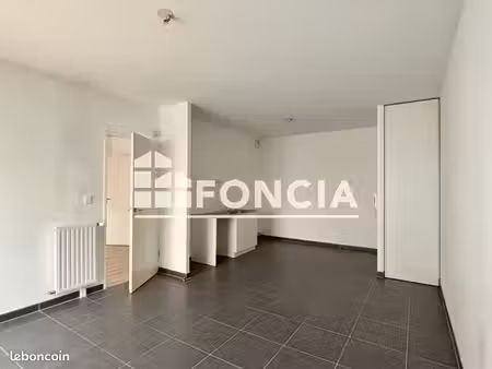 appartement 2 pièces 40.75m² à louer 750 - nantes 44200