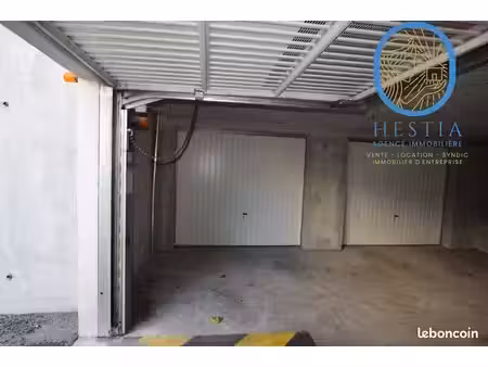 parking/box voreppe
