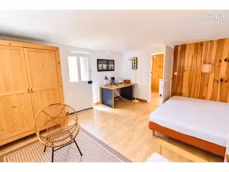studio 1 pièce 25 m²
