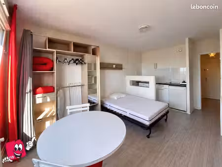 studio 1 pièce 25 m²