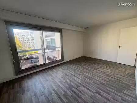 studio 1 pièce 26 m²
