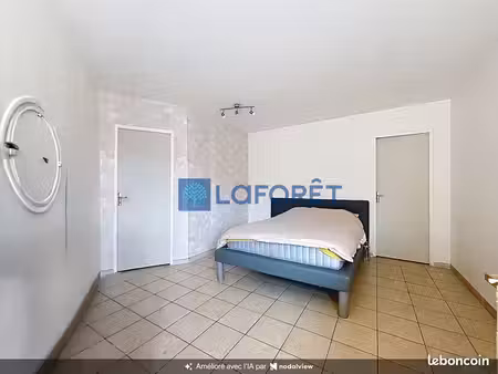 studio 1 pièce 29 m²
