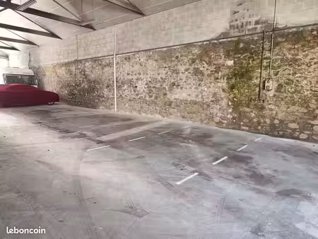 emplacement privé pour caravane à louer – centre de bressuire / secteur gare
