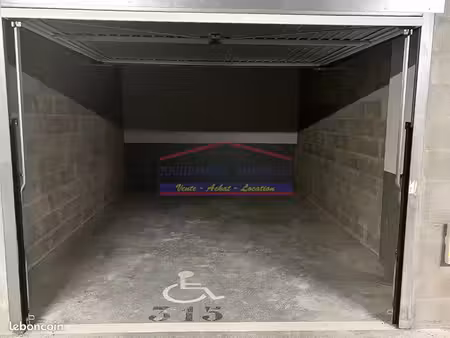 parking/box coulommiers