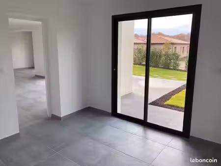 villa 5 pièces 121 m²