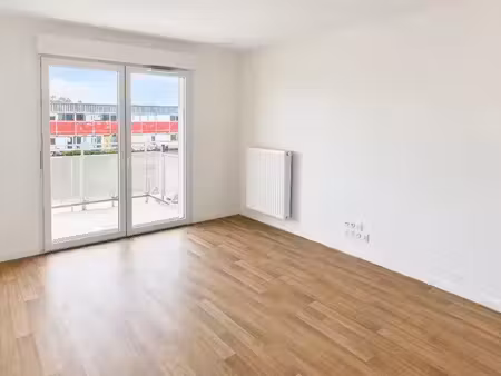 location appartement 2 pièces 42.2 m² à lormont (33310)  652 €