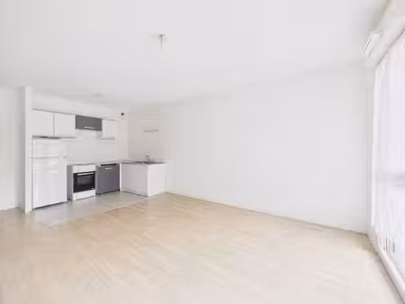vente studio - saint joseph de porterie