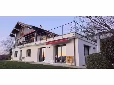 villa de luxe à vendre à pugny-chatenod