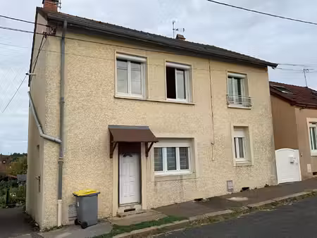 le creusot proche commodités. immeuble comprenant deux appartements actuellement loués