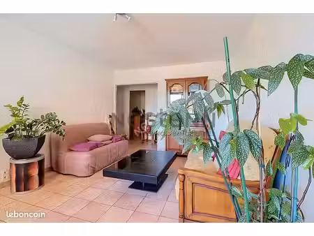 appartement 3 pièces 64 m²