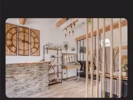 a saisir 85 m2 pour toutes activités professionnelles ou bureaux