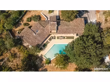 propriété 6 pièces 455 m²