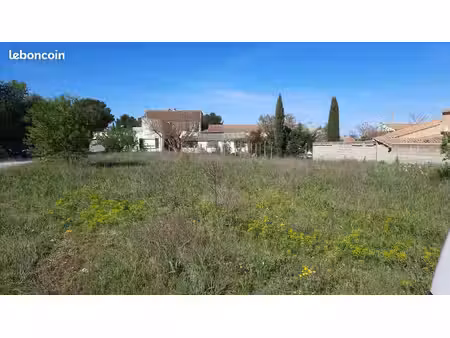 plan d orgon tres beau terrain