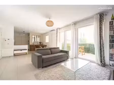 appartement 4 pièces 84 m²