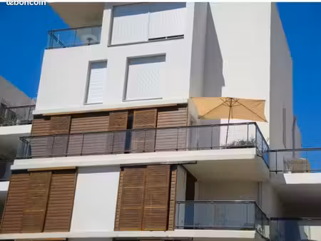 appartement 31m2 trés lumineux avec terasse et box