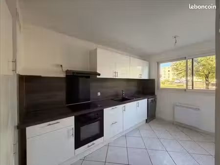 appartement 3 pièces 75 m²