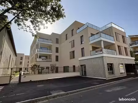 location local commercial craponne - 70 m²